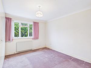 Bedroom- click for photo gallery
